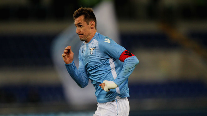 阿拉巴年度最佳投票：姆巴佩、阿什拉夫、登贝莱分列前三（阿拉巴年度最佳票选结果：姆巴佩、阿什拉夫、登贝莱包揽前三）