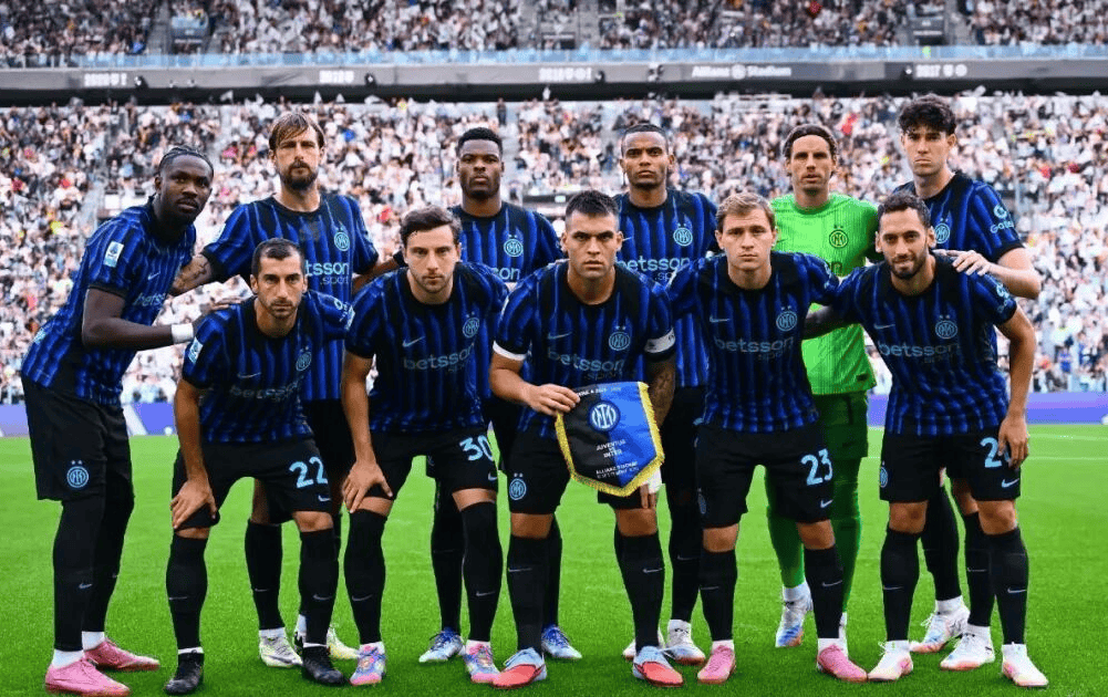 皇马本泽马关键时刻进球锁定胜利（本泽马关键破门助皇马锁定胜局）