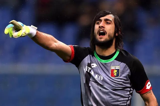 球队取胜后送亚泰降级，海牛球迷在退场时高喊“亚泰降级啦”（海牛取胜致亚泰降级，退场球迷齐声喊“亚泰降级啦”）