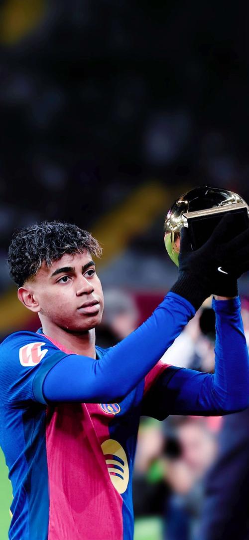 经纪人：米内罗竞技未与胡尔克就续约进行接触（经纪人：米内罗竞技尚未与胡尔克展开续约谈判）